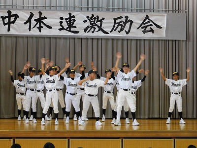 18年05月 恩納村立 山田幼小学校