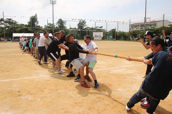 H27 山田小中学校 運動会 Pta 綱引き 恩納村立 山田幼小学校