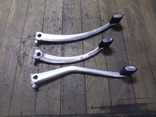 Vespa 160GS ベスパ キックアーム 当時物. オリジナル キックレバー キックペダル │ 沖縄のベスパ屋 『シロマエンジニア』